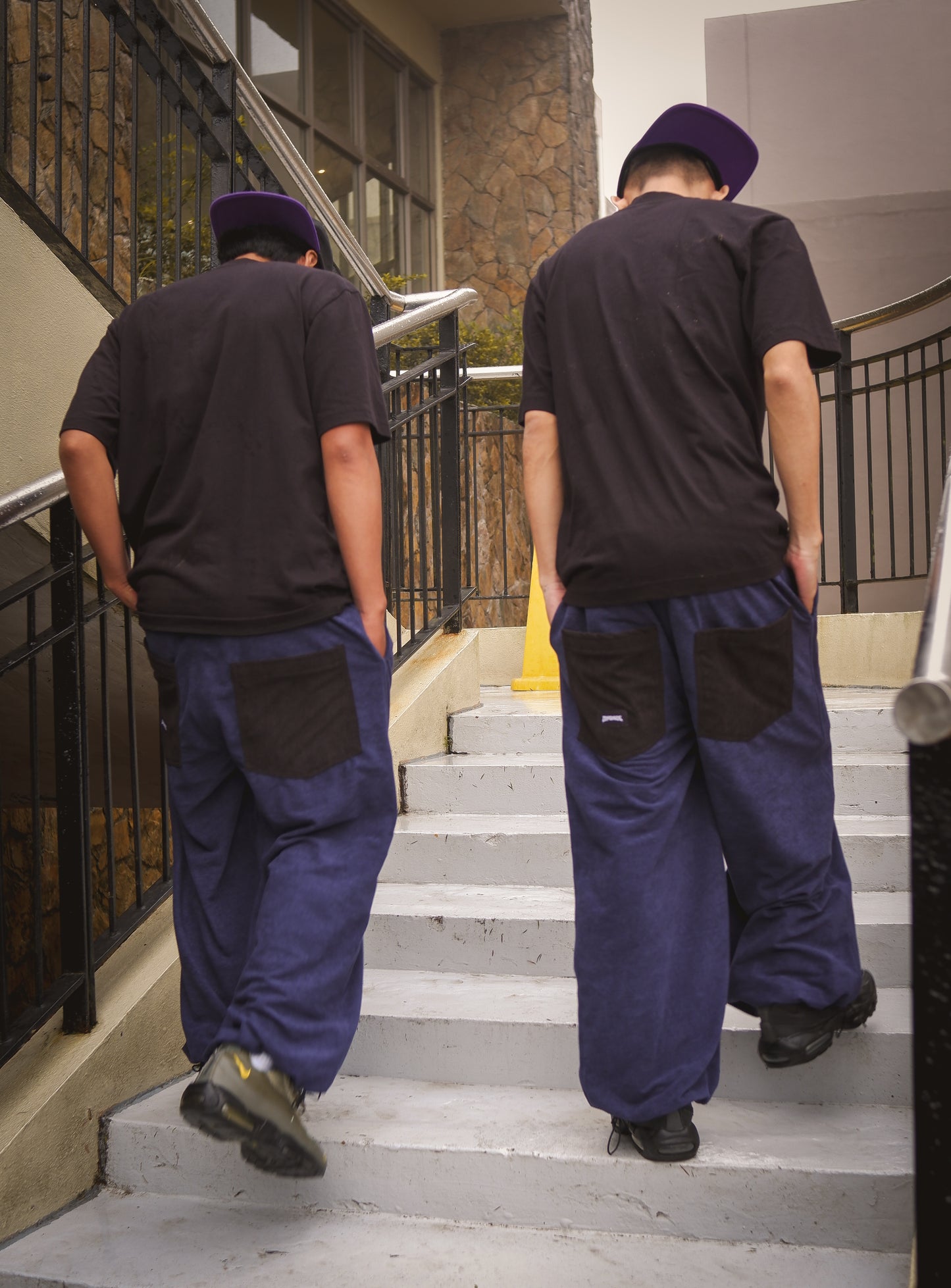 "CORDUROY WIDE-LEG PANTS" (NAVY BLUE)