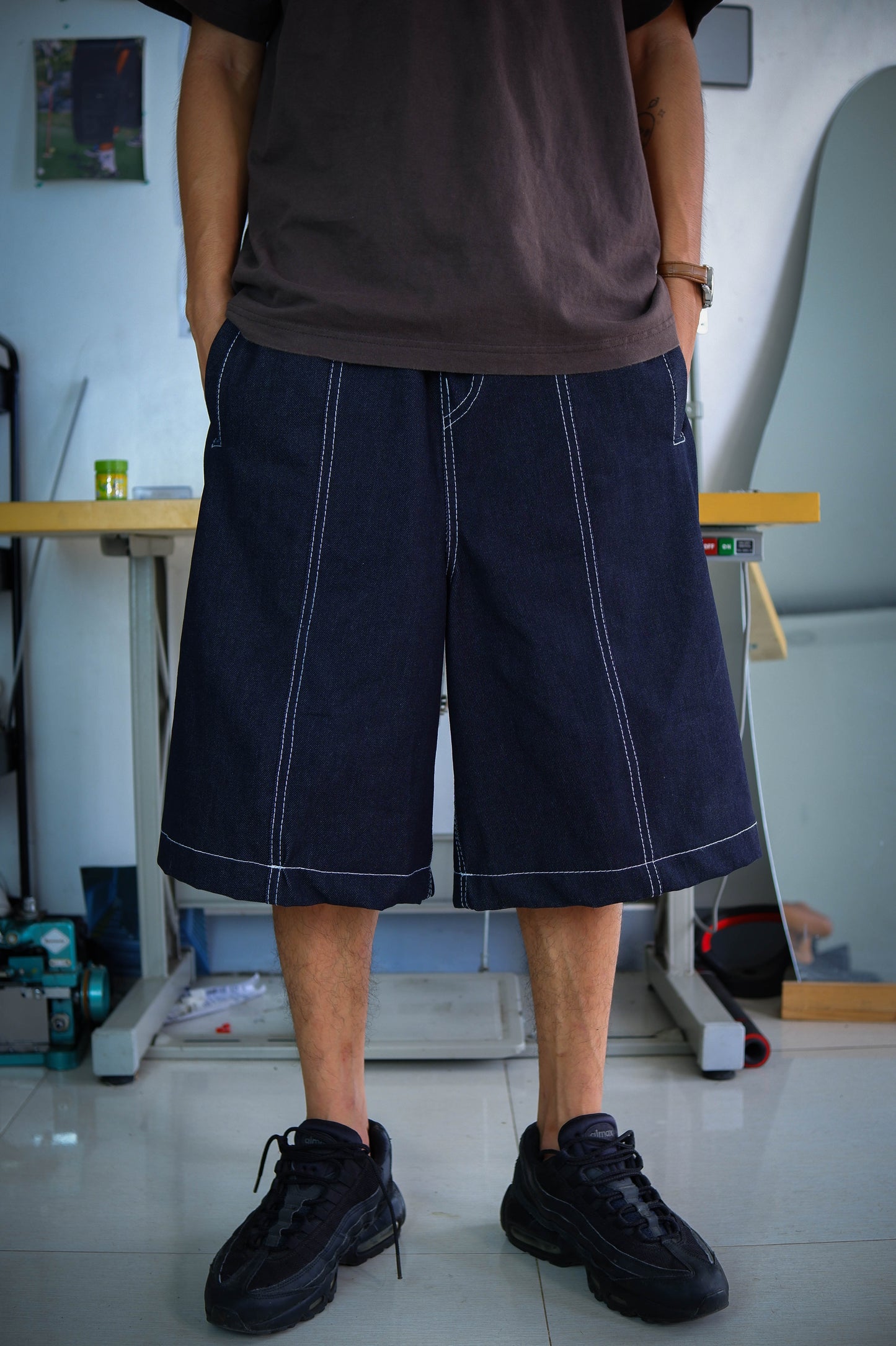 "NO SIDE SEAM DENIM JORTZ"